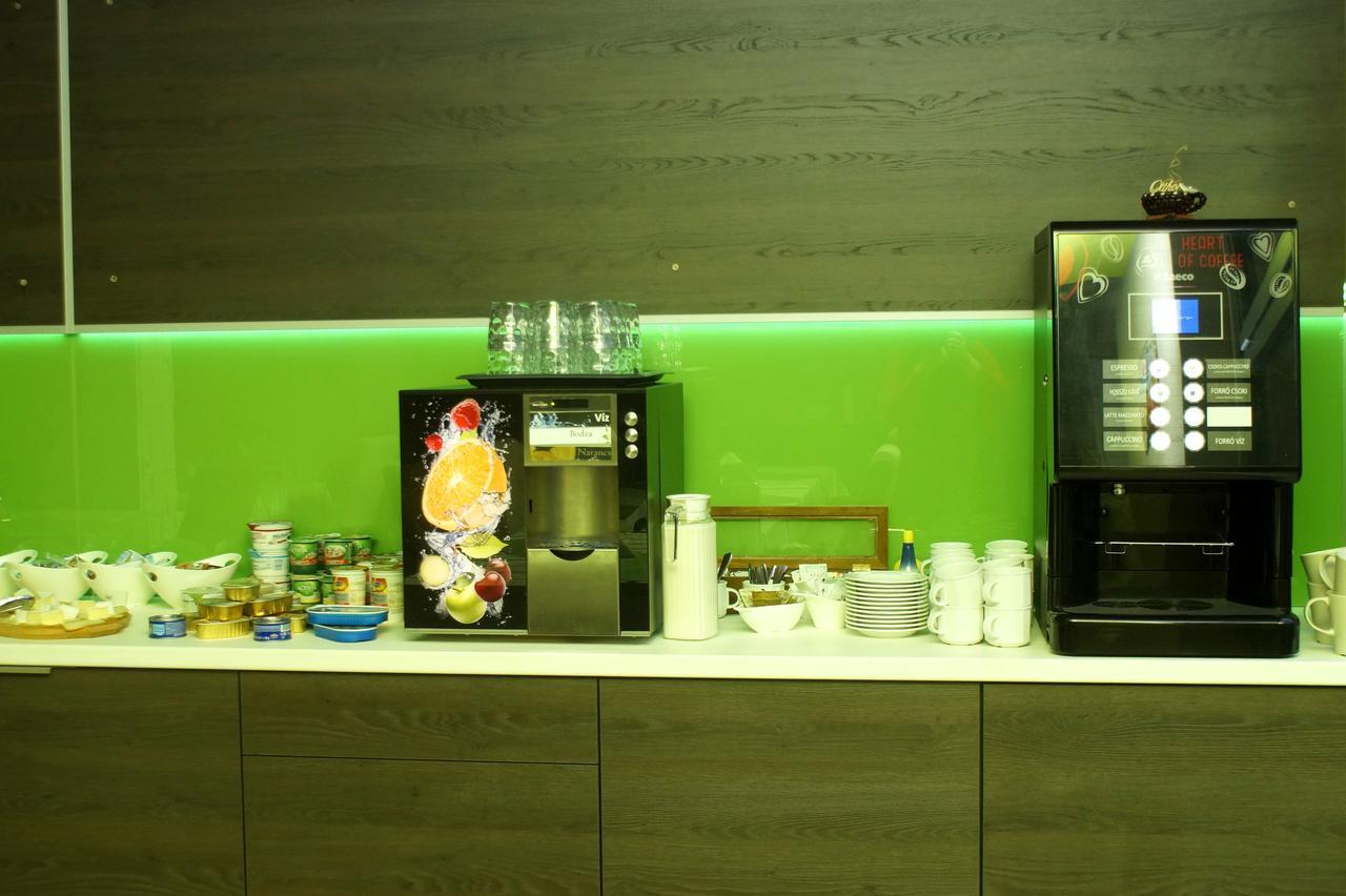 Hotel Fitromax Ajka Zewnętrze zdjęcie