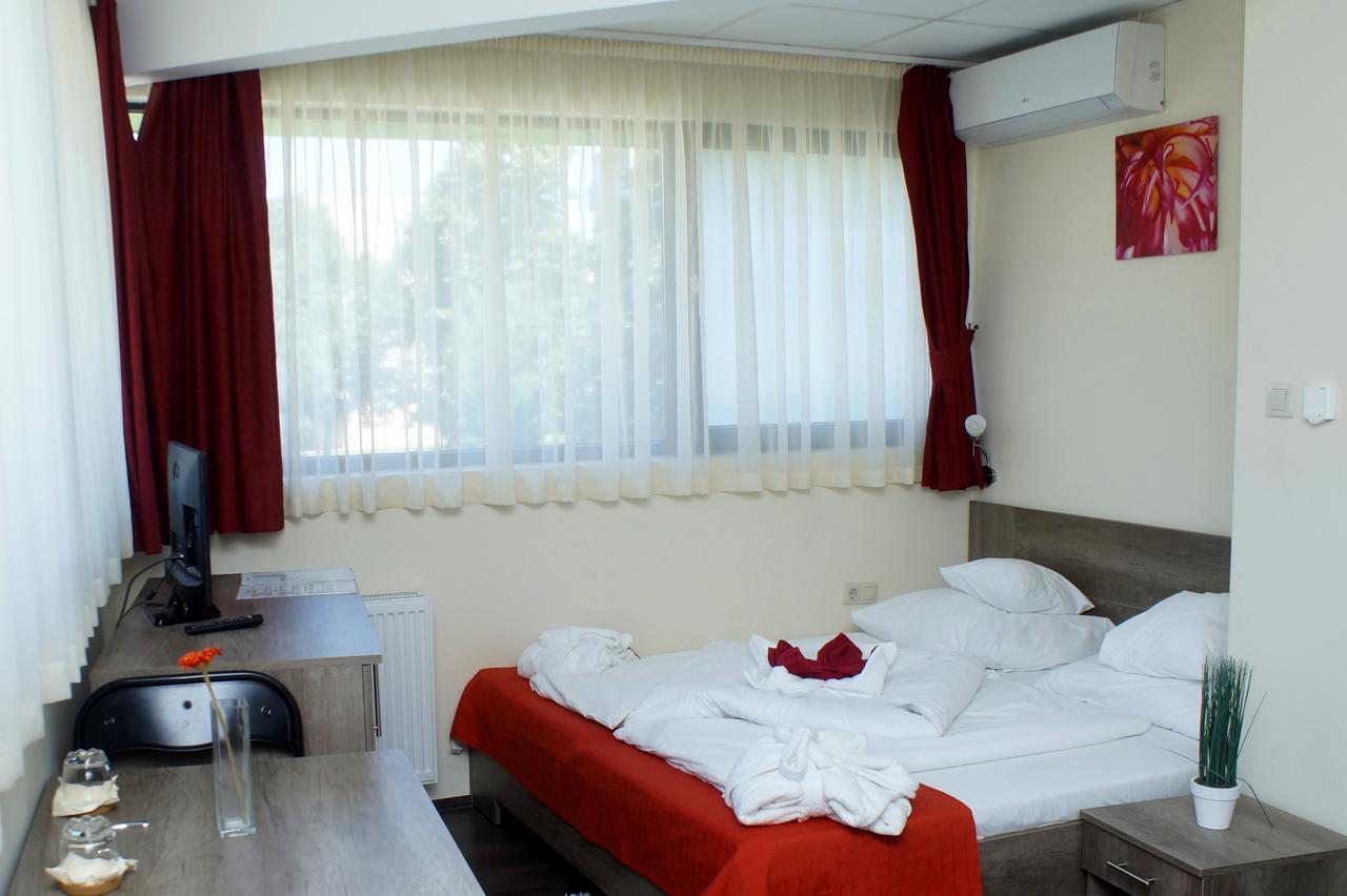 Hotel Fitromax Ajka Zewnętrze zdjęcie