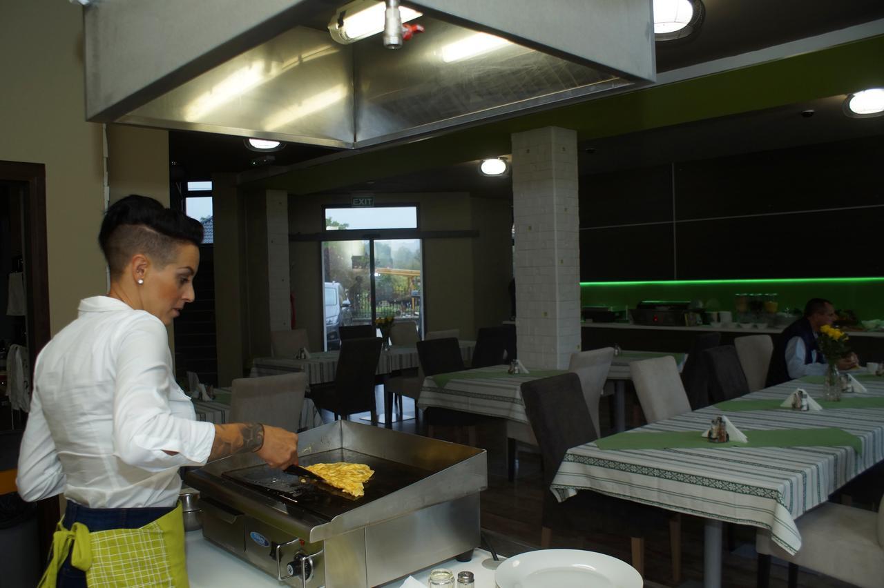 Hotel Fitromax Ajka Zewnętrze zdjęcie