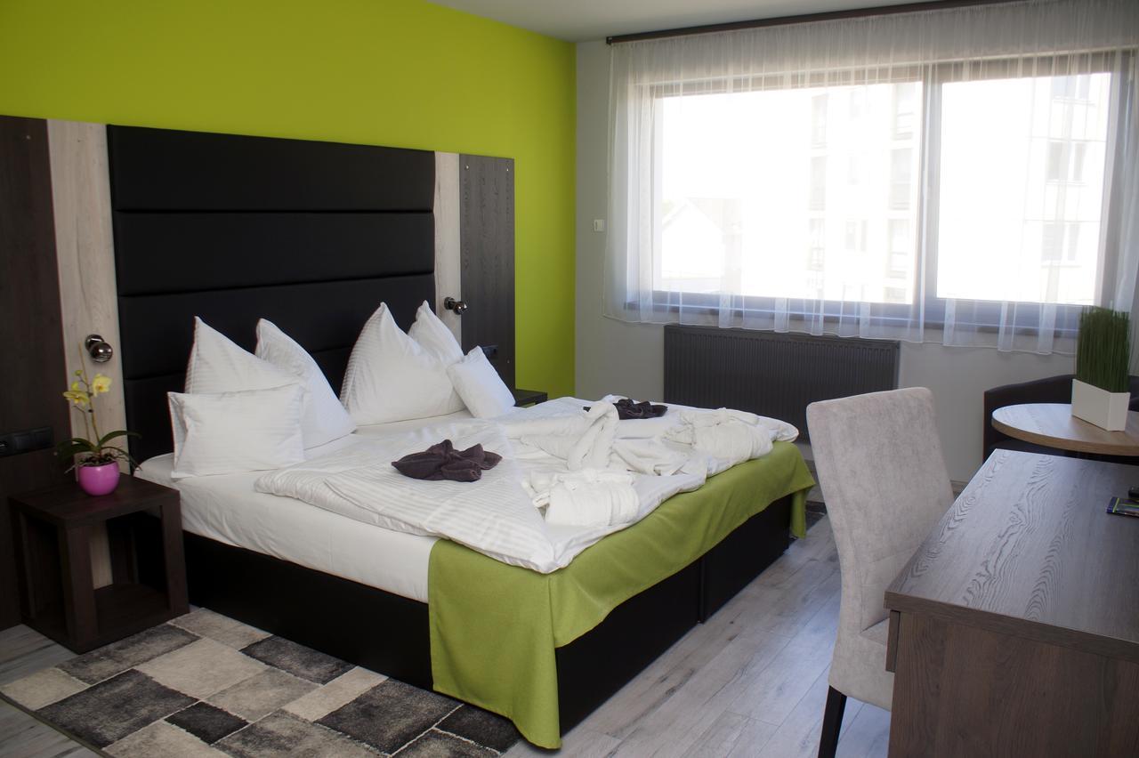 Hotel Fitromax Ajka Zewnętrze zdjęcie