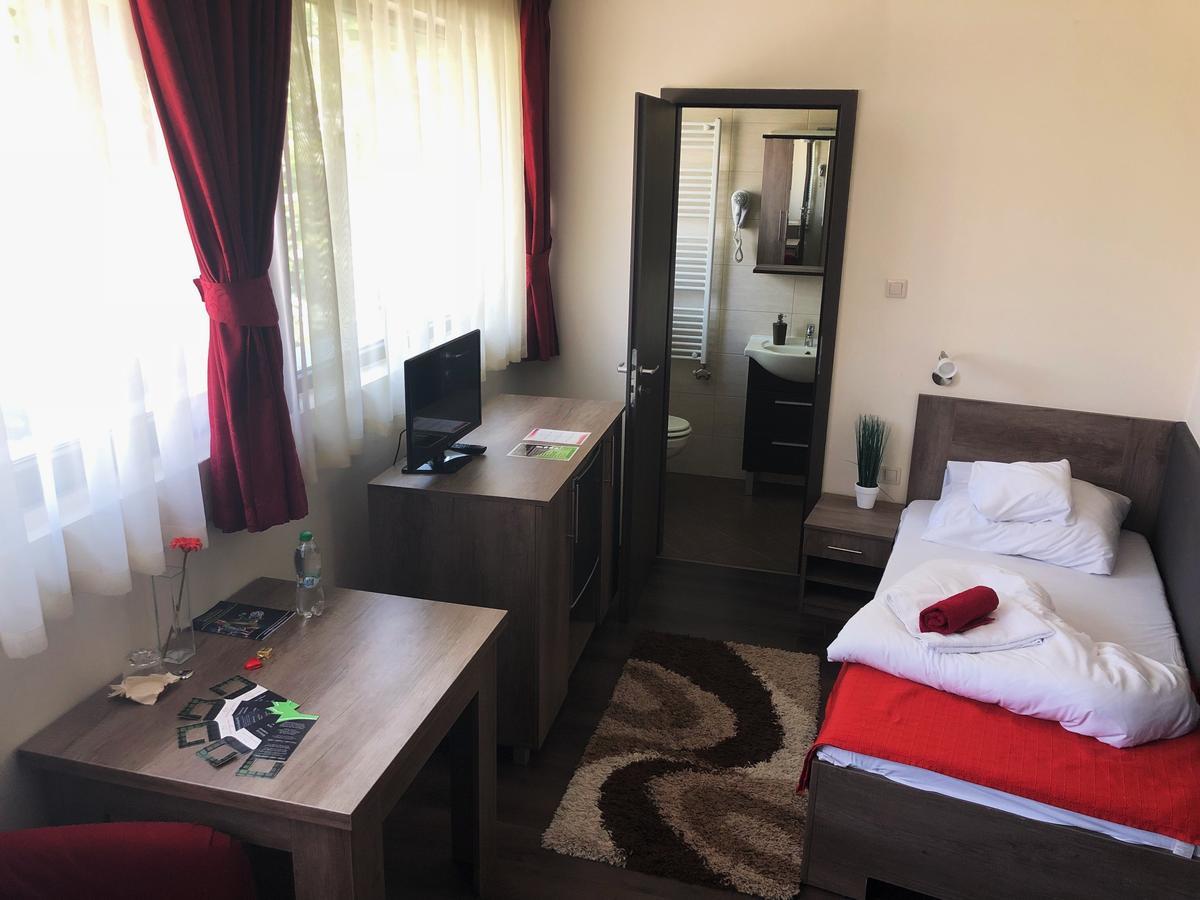 Hotel Fitromax Ajka Zewnętrze zdjęcie
